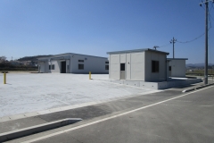 切断加工場　5.4ｍｘ9ｍ＝48.6㎡　外壁：ウレタンパネル　屋根：折板・ケラバ廻し　3棟